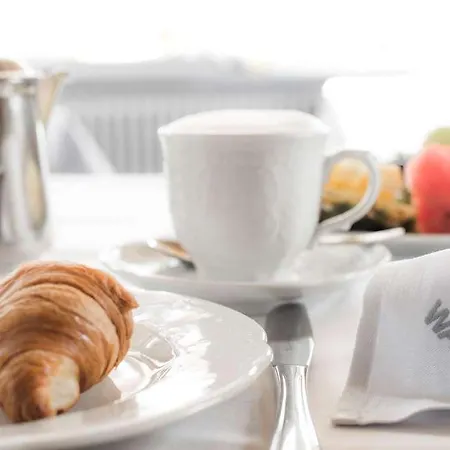 Wartburg Hotel 3*