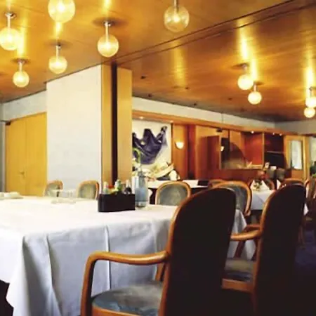 Hotel Wartburg 3*