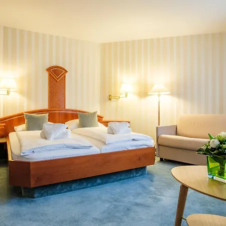 Hotel Wartburg 3*