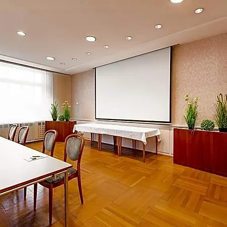 Wartburg Hotell