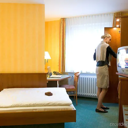 Hotel Wartburg 3*