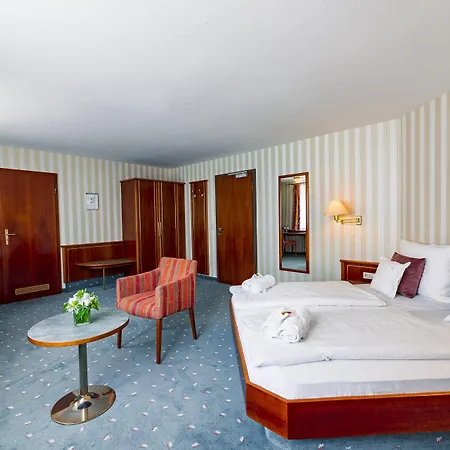 Hotel Wartburg 3*
